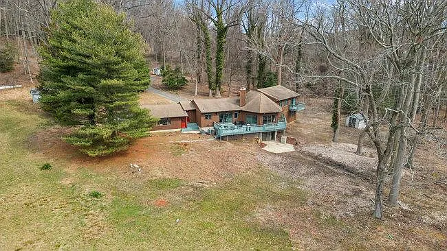 180 Hartshorne Rd — Photo 75