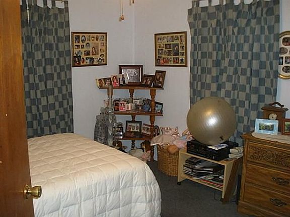 5th image of 7601 Shoreline Dr
