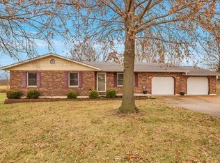 7 Tanya Ln, Washington, MO 63090
