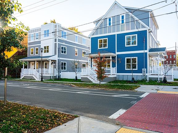 4th image of 207 Clemente St