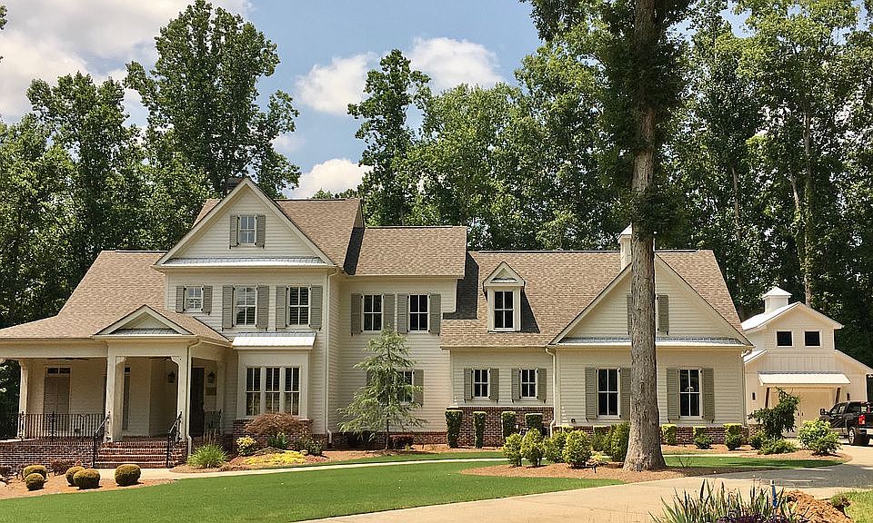 Virginian Farmhouse,new barn