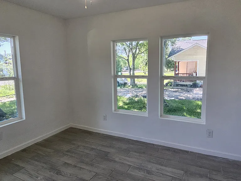 8125 Easton St — Photo 14