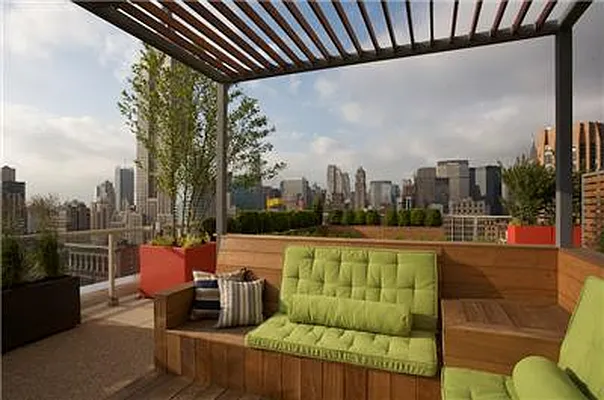 Rented by Warburg | media 6