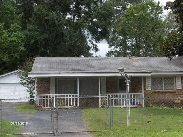 5075 Quimby Dr, Mobile, AL 36619