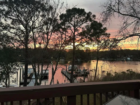 200 White St APT 20, Niceville, FL 32578