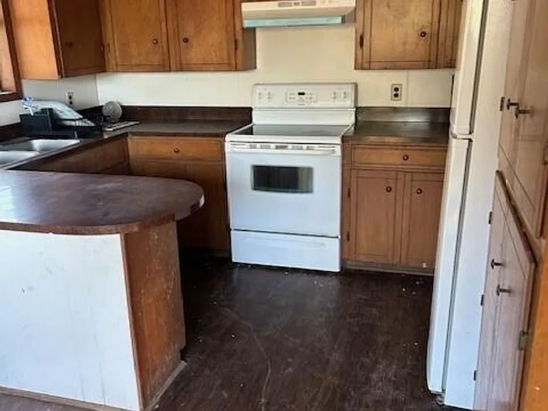 446 Earl Perkins Rd — Photo 4
