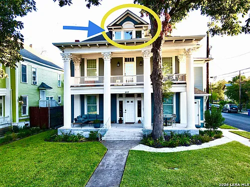 402 E Locust St #301 Photo 1