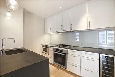 Rented by R New York