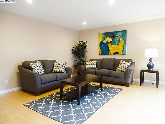 4th image of 3808 Callan Blvd