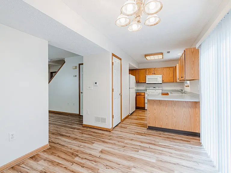 410 W Todd Cir — Photo 9