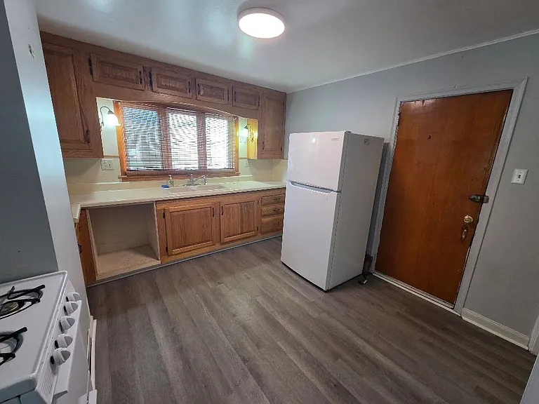 112 Gale Ave #1 — Photo 7