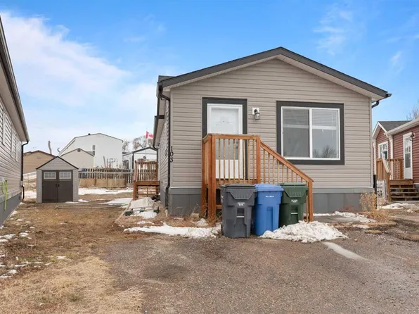 103 Anson Ave SW, Medicine Hat, AB T1A 7Z9