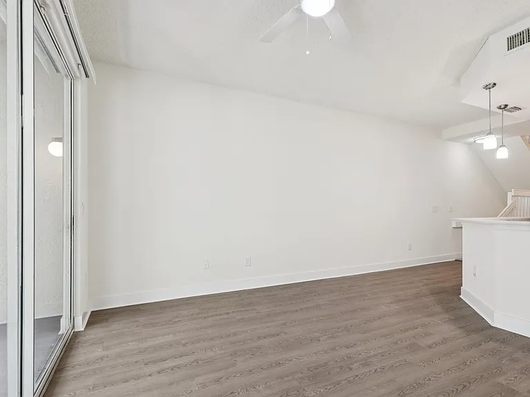 Windsor Castle Townhome Community — Photo 86