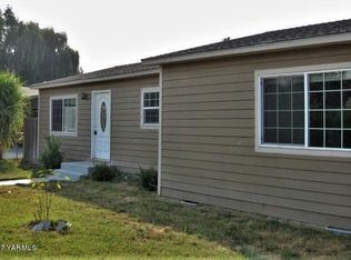 305 Chestnut Ave, Sunnyside, WA 98944