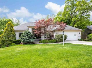 5123 Regents Park Rd, Rockford, IL 61107