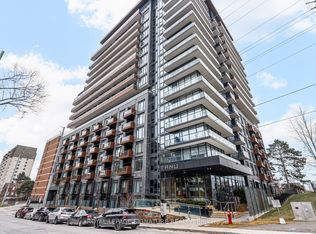 21 Park St E #207, Mississauga, ON