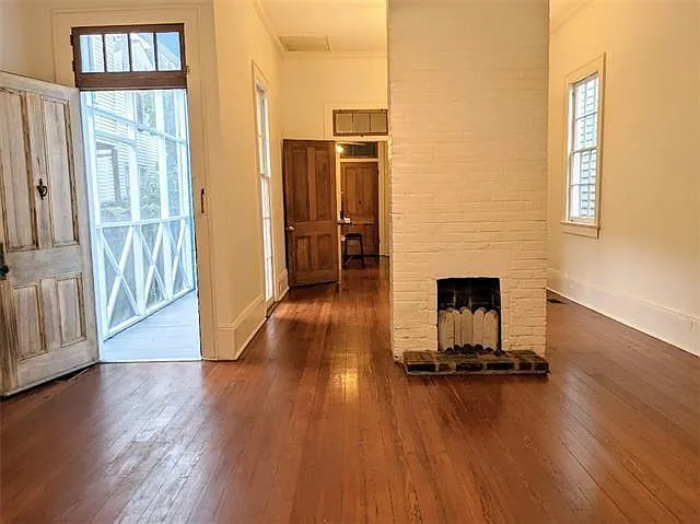 3 bed, 2.0 bath, 1550 sqft, $3,200 — Photo 3