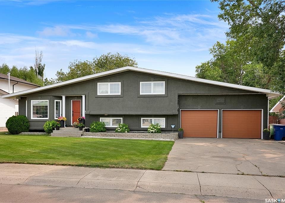 1st image of 1623 General CRESCENT