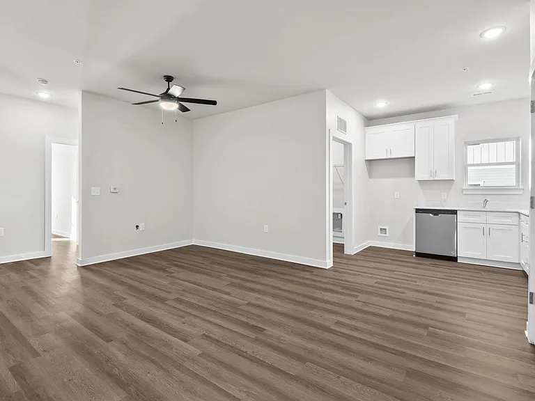 227 S 11th St #205 — Photo 7