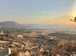 32135 Falcon View Ln, Homeland, CA 92548