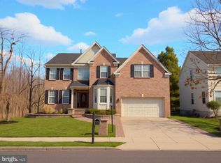 89 Hillside Ln, Mount Laurel, NJ 08054