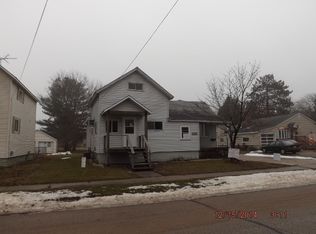 520 E Front St, Peshtigo, WI 54157