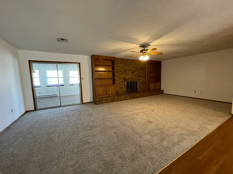 54 Sharon Rd — Photo 16