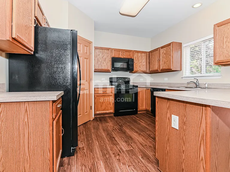 204 Winding Trl — Photo 2