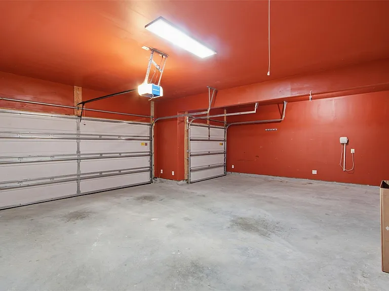10406 Sill Prairie Dr — Photo 34