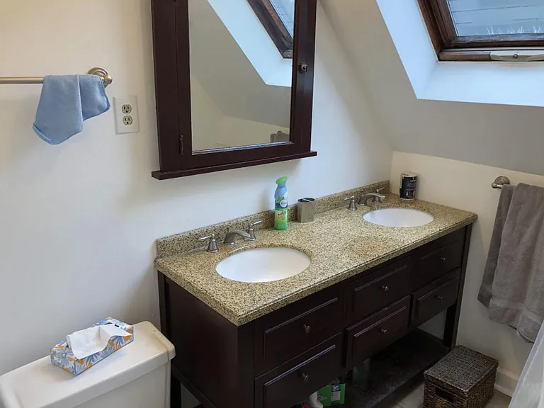 1210 W Oakdale Ave #2 — Photo 7