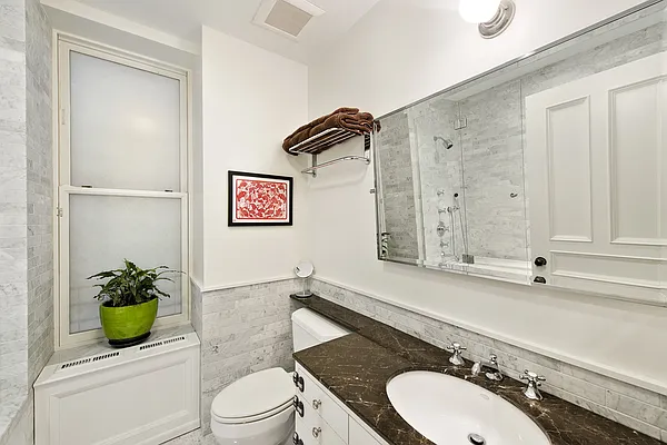 Sold by Nest Seekers International | media 5