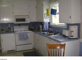 141 Midfield Rd, North Chesterfield, VA 23236