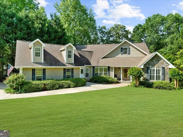 178 Currahee Pl, Toccoa, GA 30577
