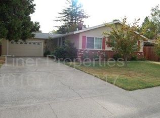 5324 Flagstone St, Carmichael, CA 95608