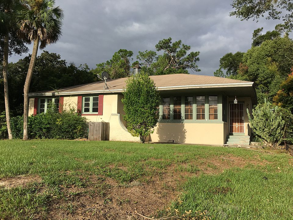 1st image of 227 River Hills Dr