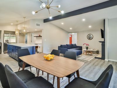 (Undisclosed Address), Winnetka, CA, 91306