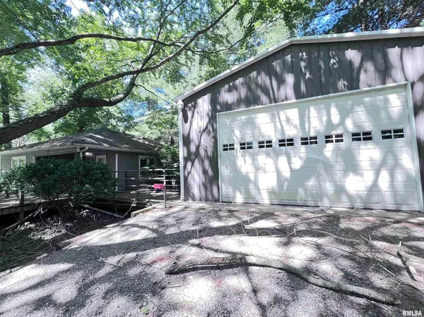 1210 W Jefferson St, Carbondale, IL 62901