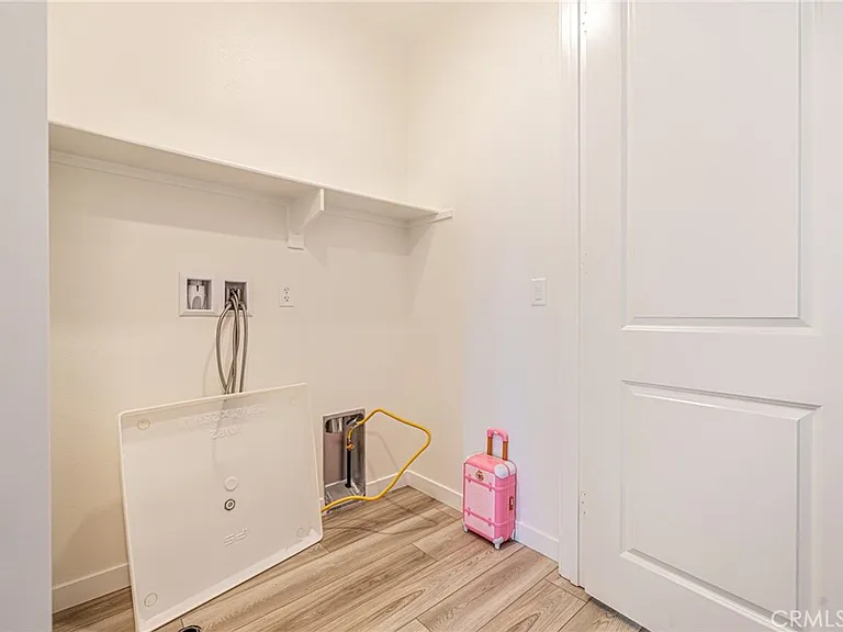 27555 Sanctuary Ct — Photo 19