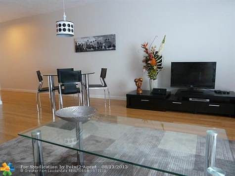3rd image of 1625 SE 10th Ave APT 506