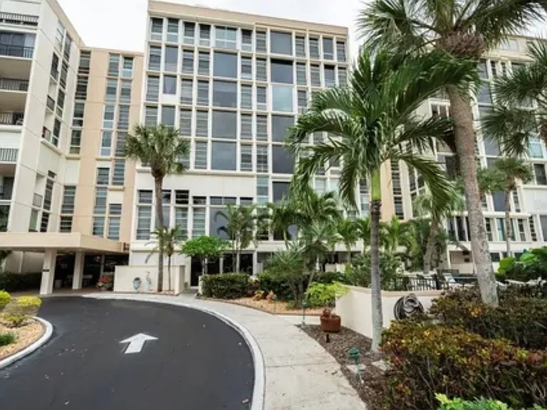 7400 Sun Island Dr — Photo 19