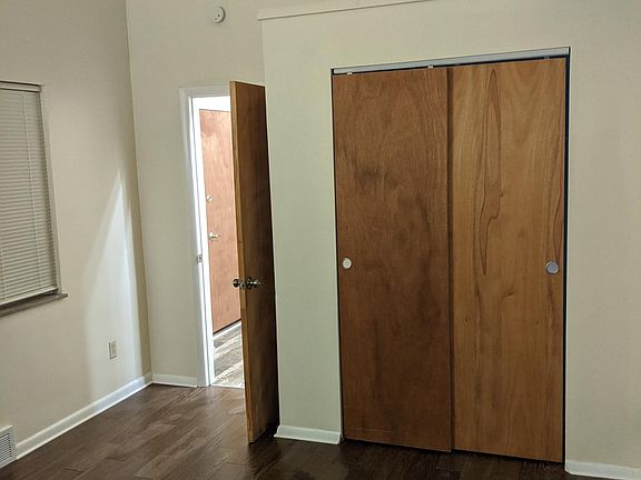 4th image of 434 Elberon Ave #2