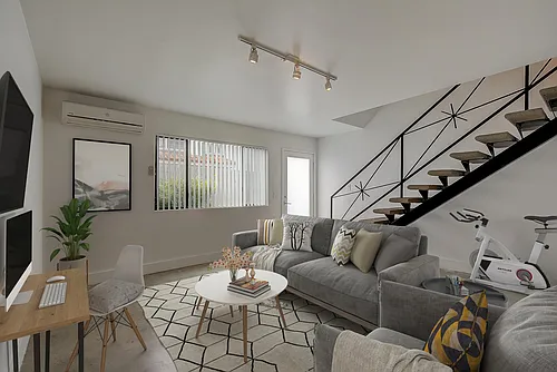 208 S Avenue 58 #3 Photo 1