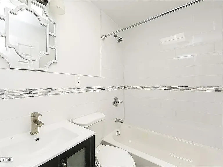406 Tompkins Ave #1R — Photo 9