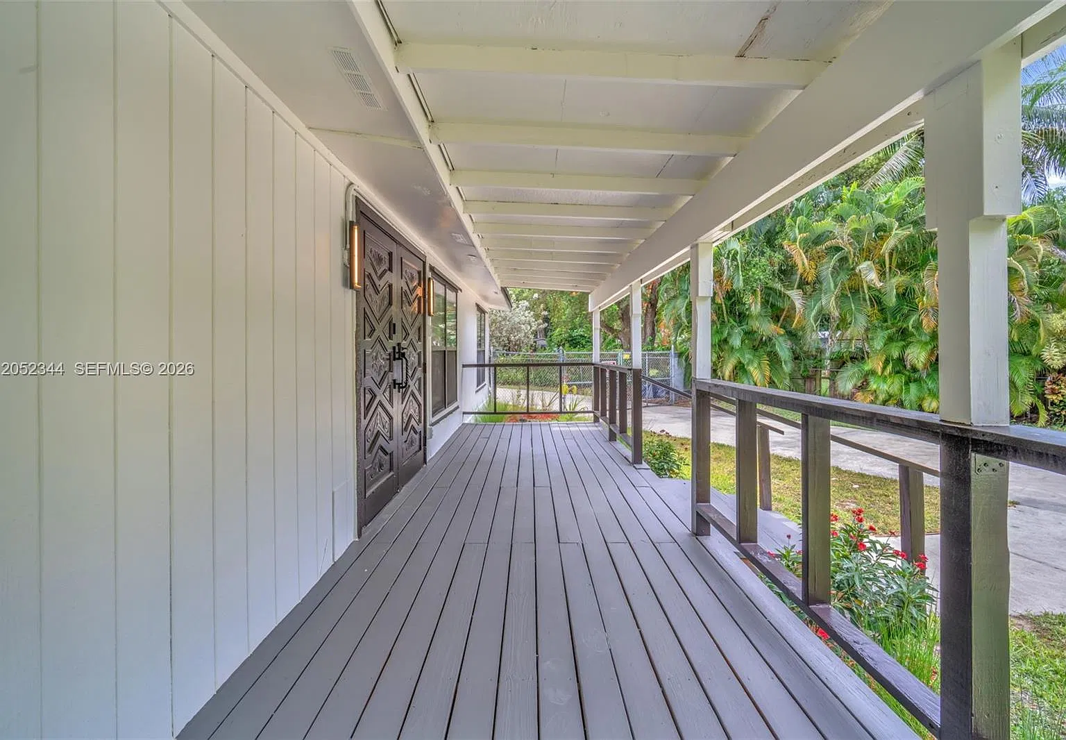 3 bed, 2.5 bath, 1710 sqft, $4,000 — Photo 1