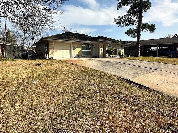 2nd image of 1451 Maryknoll Dr