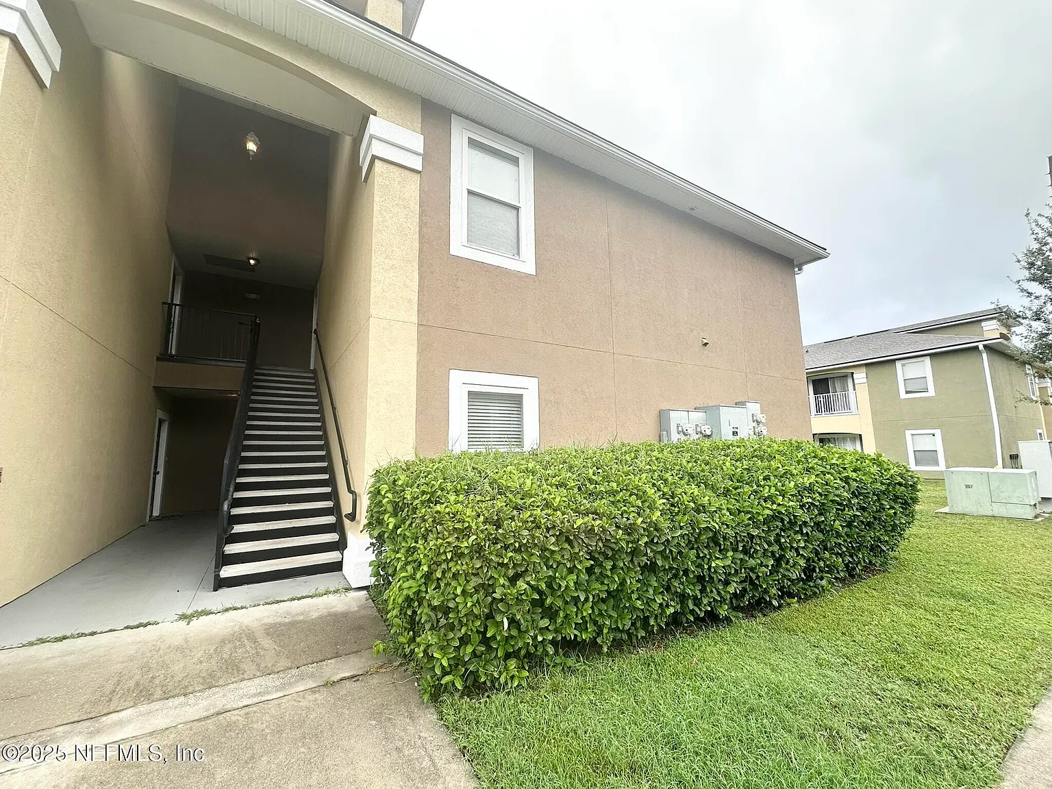 3 bed, 2.0 bath, 1157 sqft, $1,400 — Photo 4