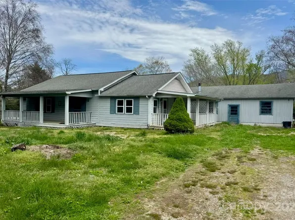 34 Camp Branch Rd, Waynesville, NC 28786