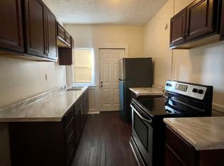 Completely remodeled 2 bedroom apartment near Case Weston Reserve University, Cleveland, OH 44106