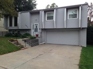 14613 Weir Cir, Omaha, NE 68137