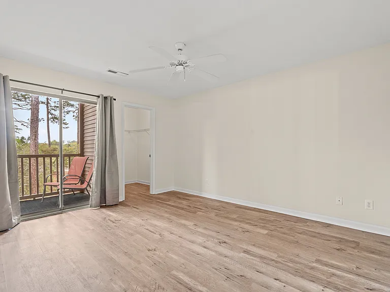 412 Pinehurst Ln #15-7 — Photo 12